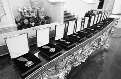 Тоқаев Каспий теңізінде көз жұмған сарбаздарды мемлекеттік наградалармен марапаттады