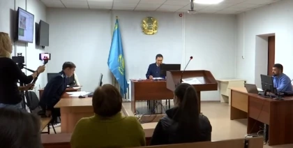 Қарағандыда қыздың өліміне қатысты бұрынғы полиция майоры сот алдында жауап беріп жатыр