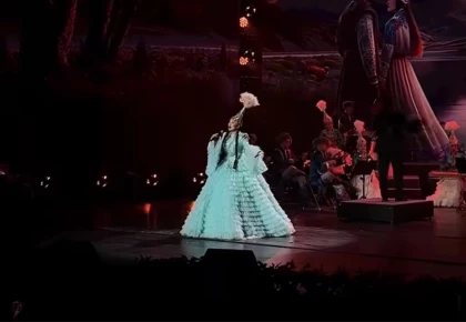 Мәдина Сәдуақасова Бейжің төрінде "Куә бол" әнін шырқады