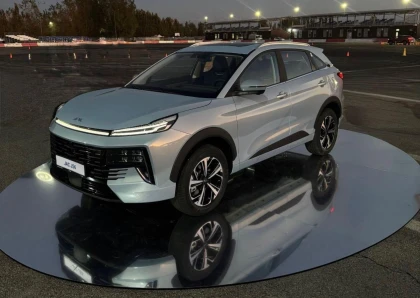 JAC жаңартылған JS6 моделін таныстырып, ауқымды тест-драйв өткізді