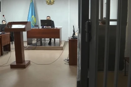 "Жақсы алдапты": Қарағандыда 500 адамды алдады деп айыпталған кәсіпкер әйел сотталмақ