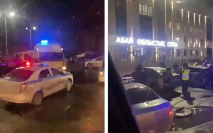 Семейде облыстық сот ғимаратының алдында ер адам өзін өртеп жіберді