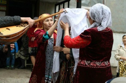 "Есік көрген қалыңдыққа "Беташар" жасауға болмайды": Кейуаналар салт-дәстүрдің мәнін жоғалтпауға шақырады