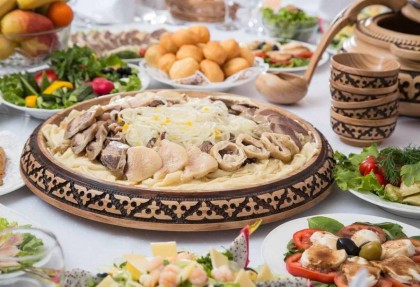 "Ұлттық сана-сезіміміз ішіп отырған асымызға байланысты": Отандық ғалым қазақ тағамдарын дастарханымызға қайтаруды көздейді