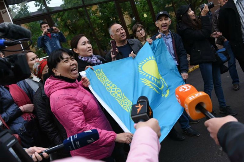 Алматы марафонында орын алған оқиға: тағы үш белсенді жауапқа тартылды