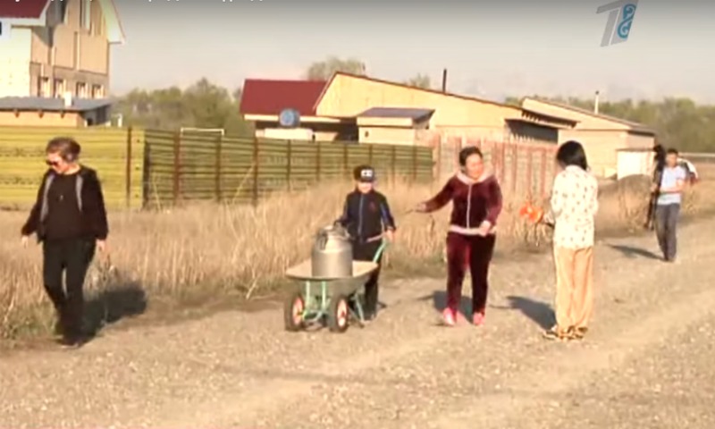 Жарық жоқ, суды көрші ауылдан тасиды: Алматы облысының тұрғындары қиын жағдайда өмір сүріп жатыр