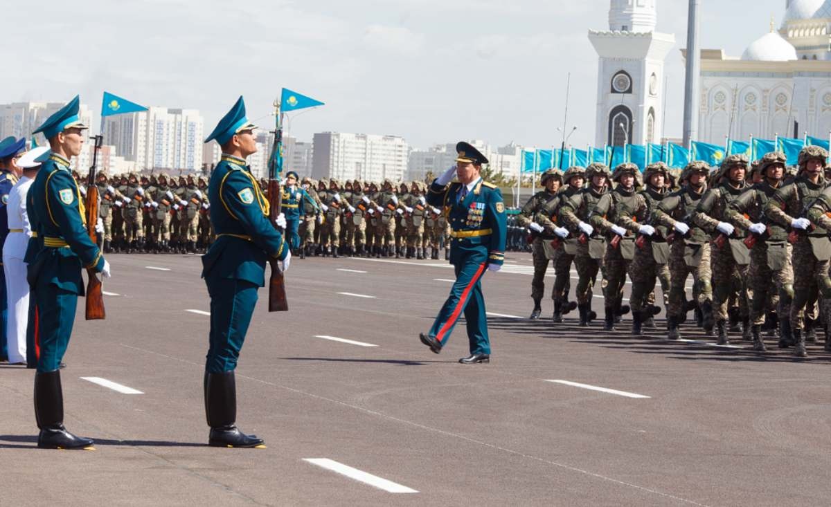 Новости сегодня 7 мая. Парад Победы в Казахстане. Военный парад в Астане. Армия Казахстана парад. Парад в Казахстане 9 мая.