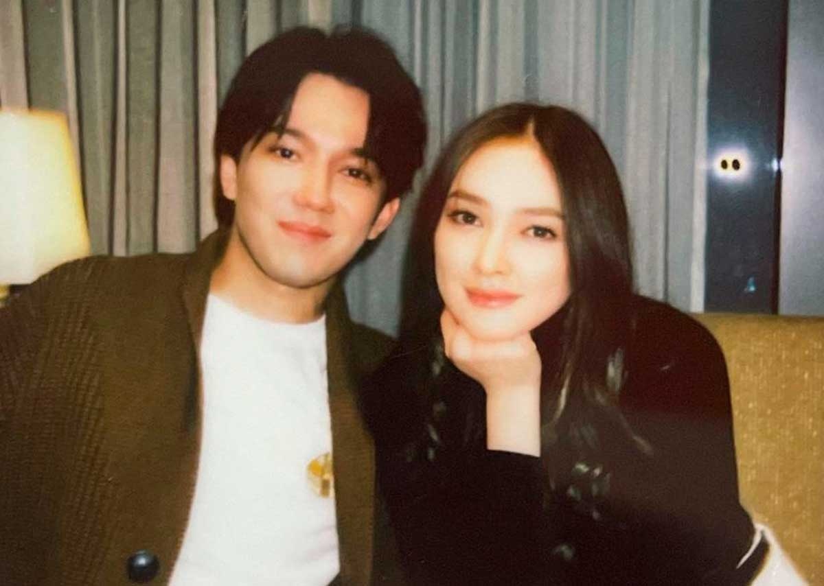 Эротикалық секс кио лес Ішіп отырған қыздың суреті