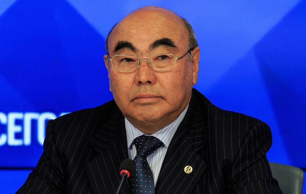 ақаев