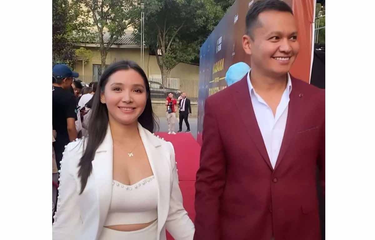 Сахнада ауызша секс жасау