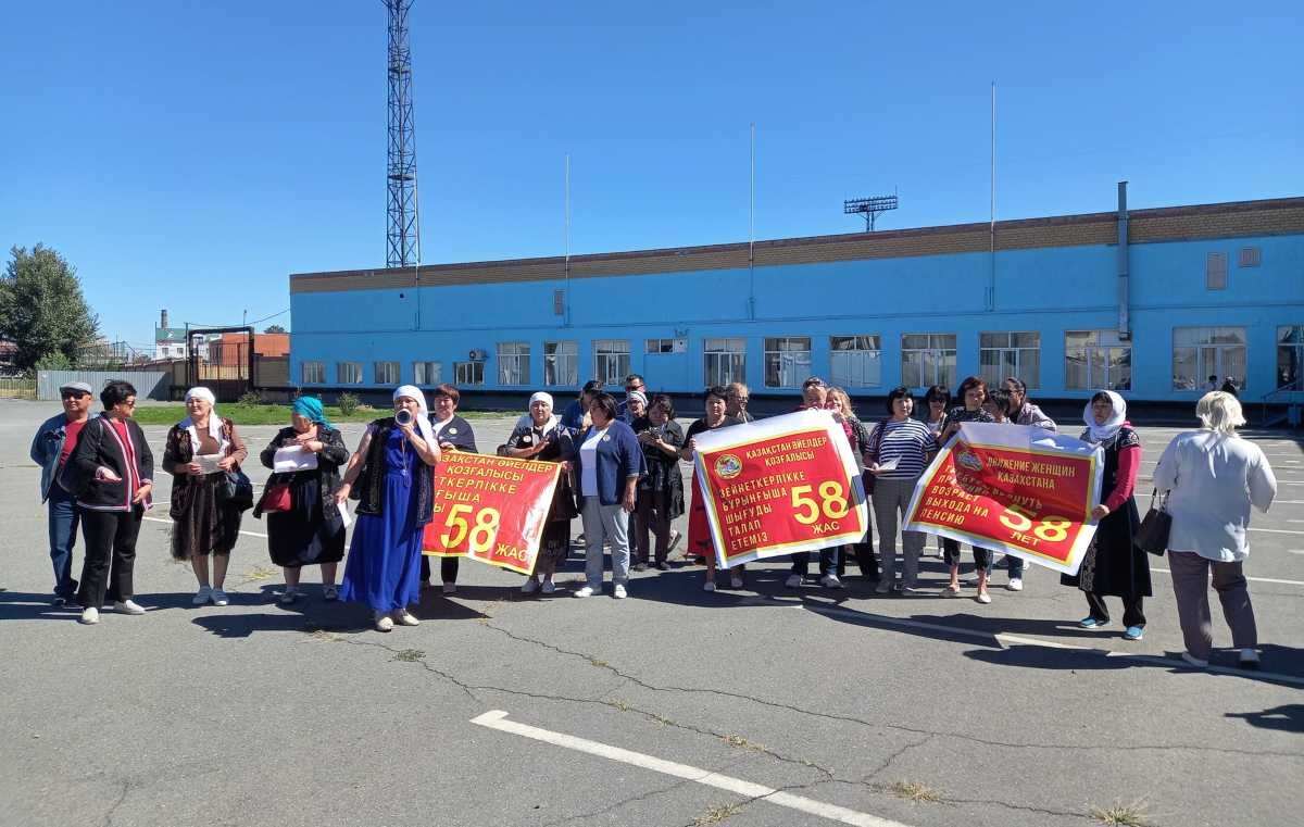 Интернетте ерлі-зайыптылардың орыс әуесқойлық порно видеоларын қараңыз Жезөкшені қалың жұрт құлатып жатыр