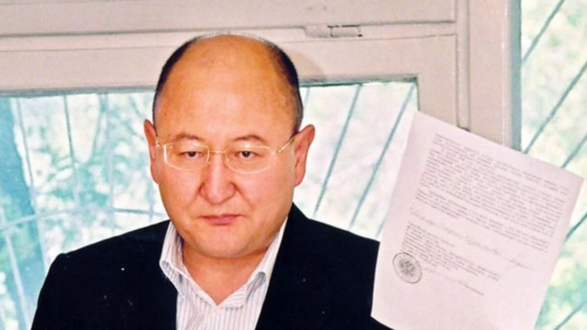 Алтынбек Сәрсенбаев