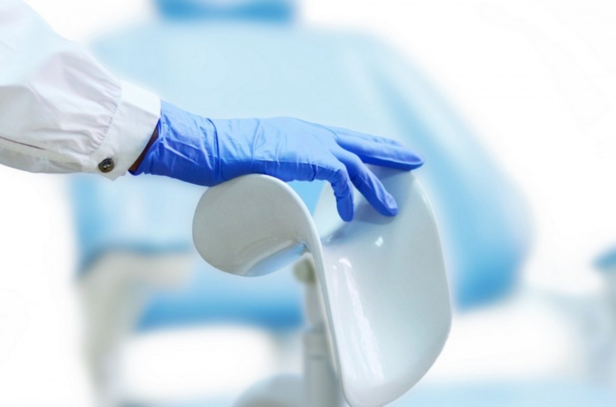 Кішкентай студентпен топтық секс