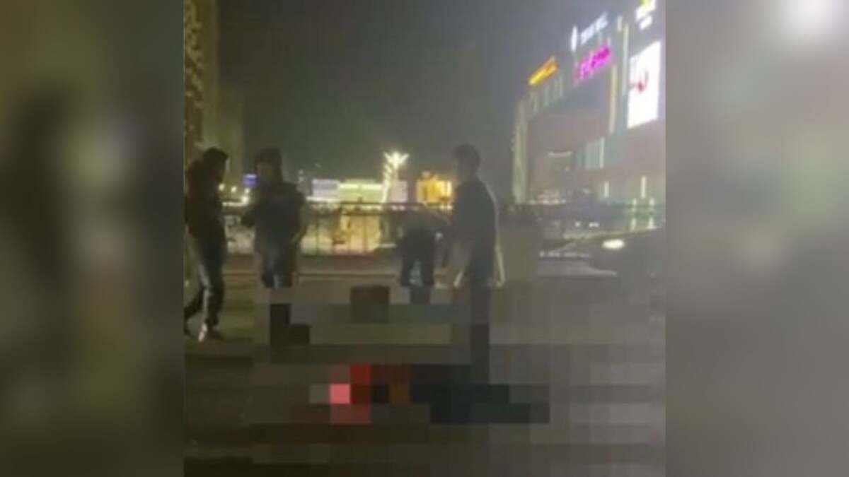 табиғатта қылшық Жалаңаш жігіттермен фильмдер