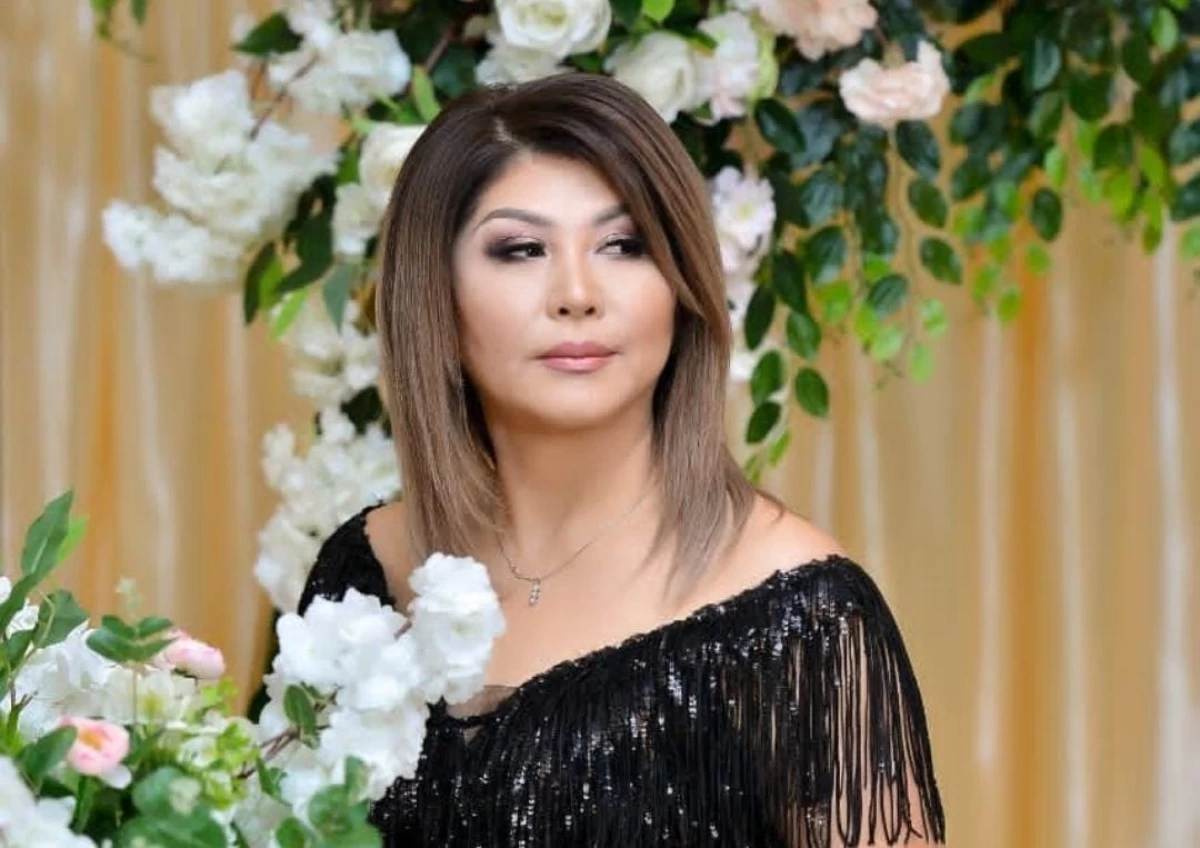 Лесби порнографиясын қараңыз