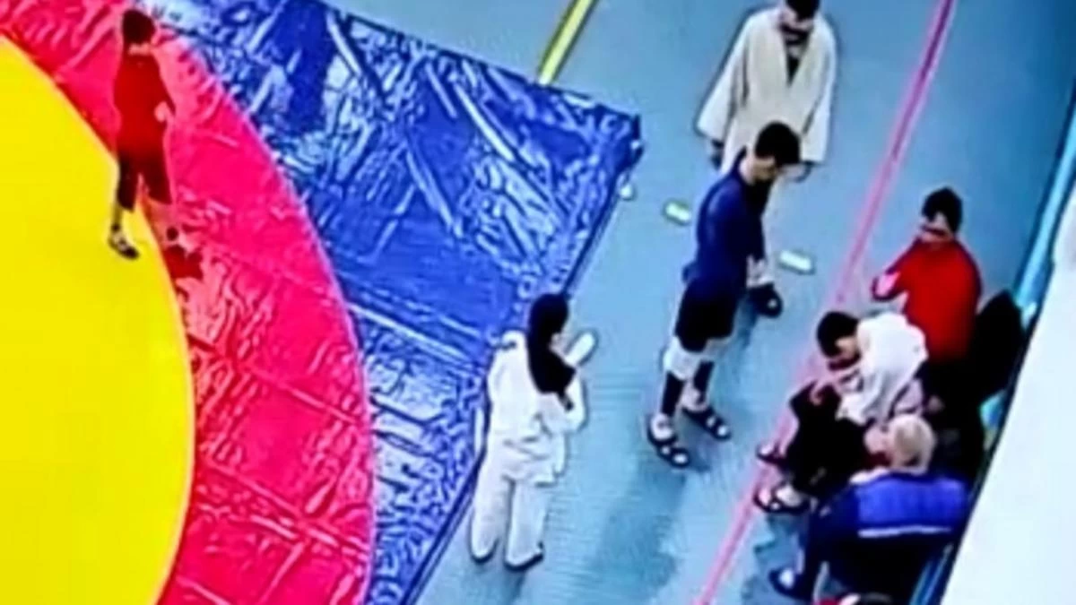 спортшылар