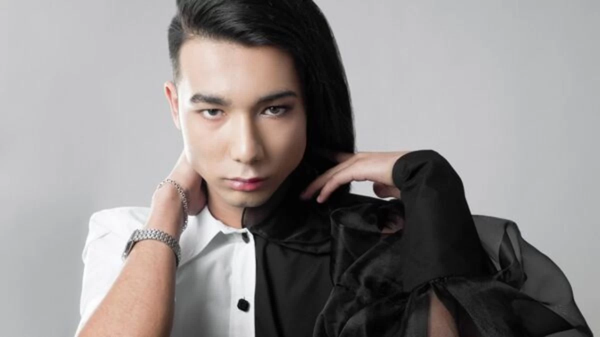 Маған фотомен котыңды жалап көрейін