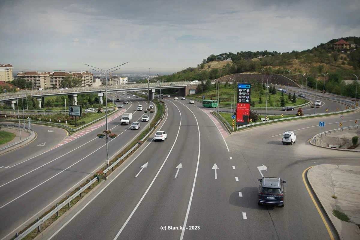 Үлкен силикон сиськи лесбиянки видео