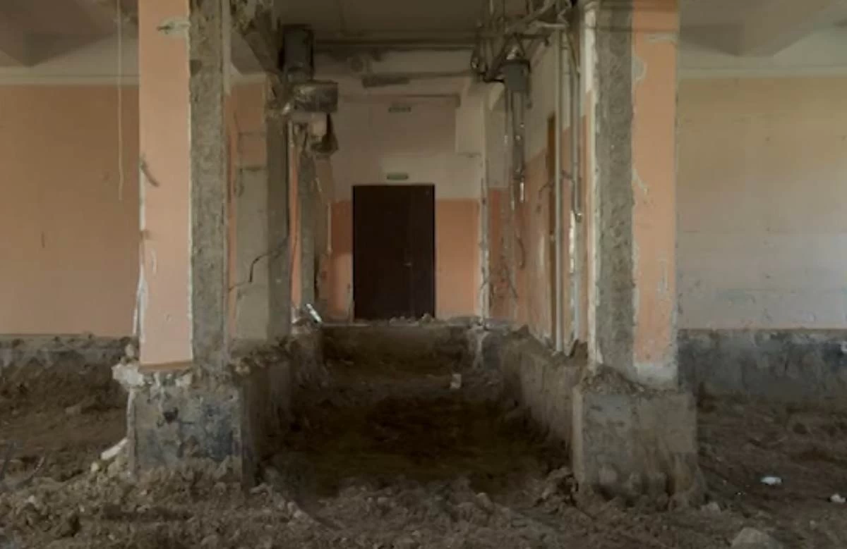 2000 оқушы мектепсіз қалды: Алматы облысында жер сілкінісі кезінде қираған мектептің жөндеуі әлі аяқталмаған
