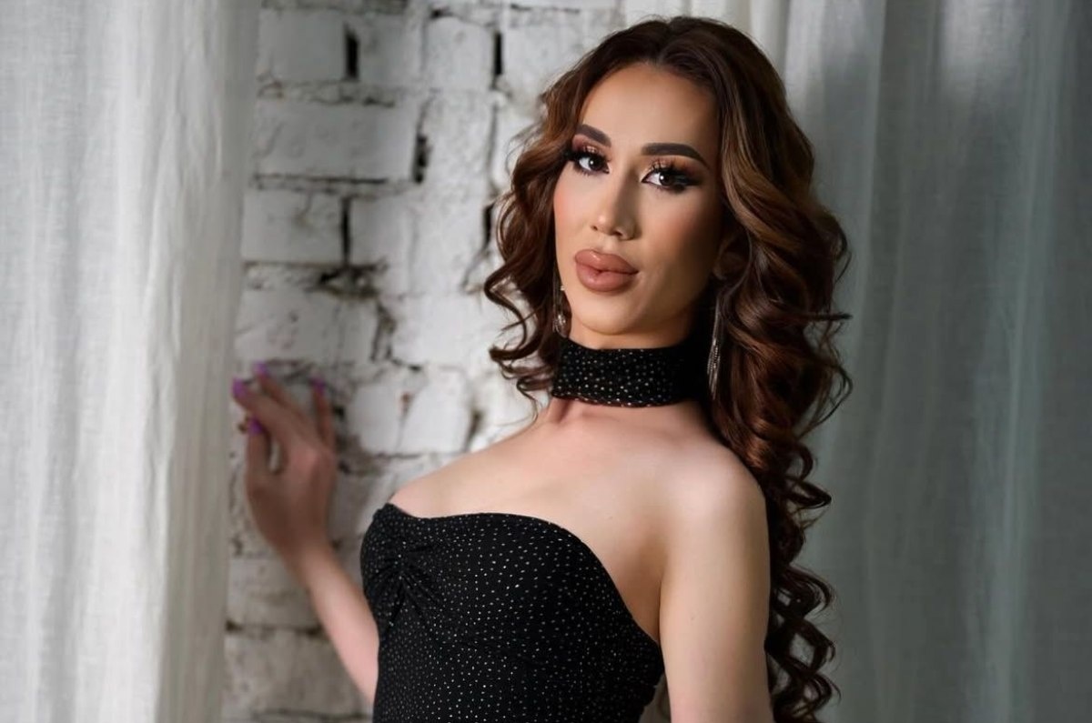 Сексуалды ұлы анасының артына ас үйге орналасты