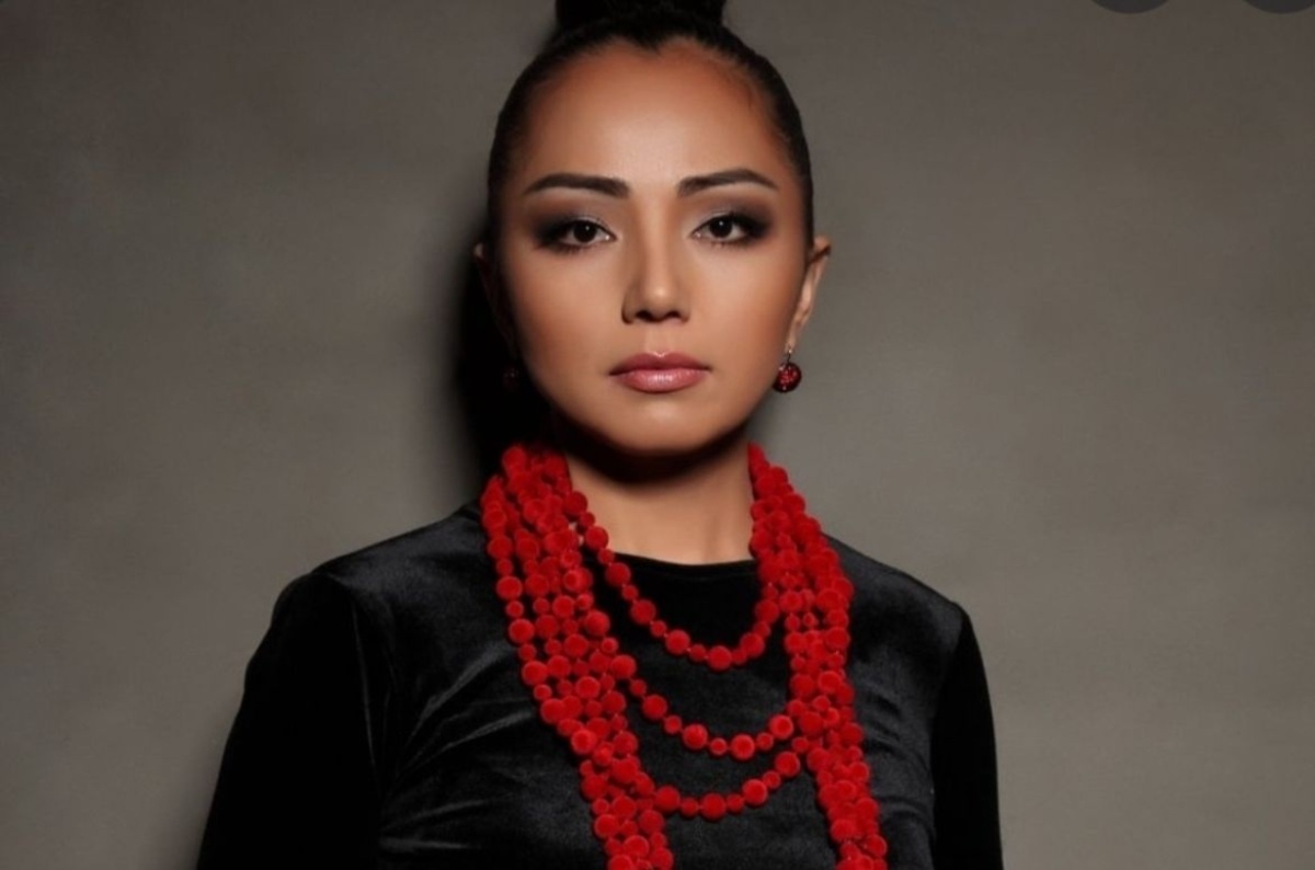 Жалаңаш әйелдер порно суреттері Отбасылық топтық секс видео