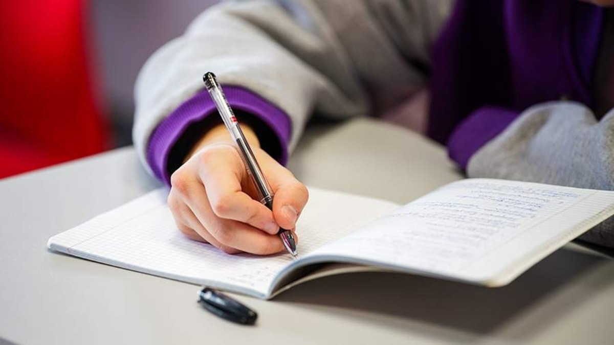 Порно туристі ұрып жіберді