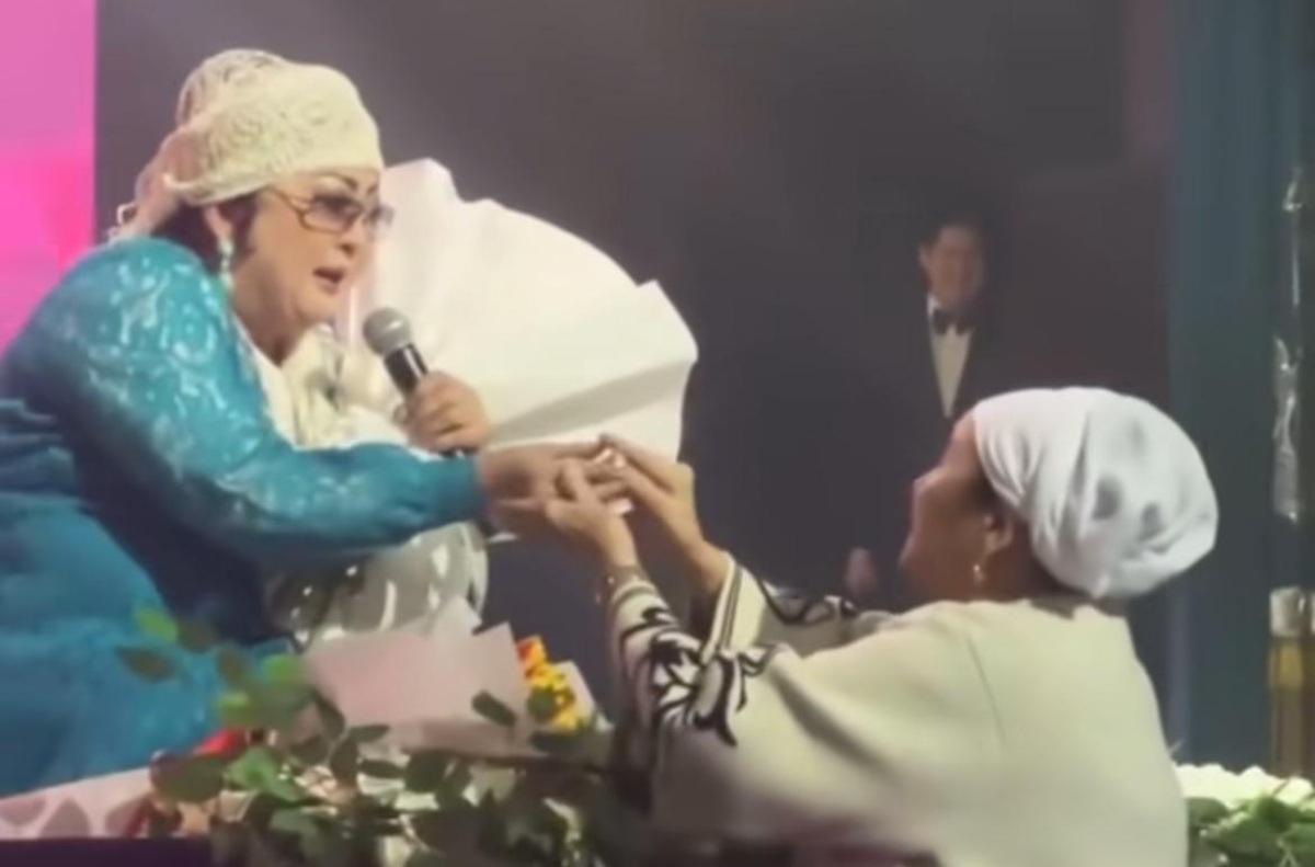 Легинс киген сексуалды спортшылар