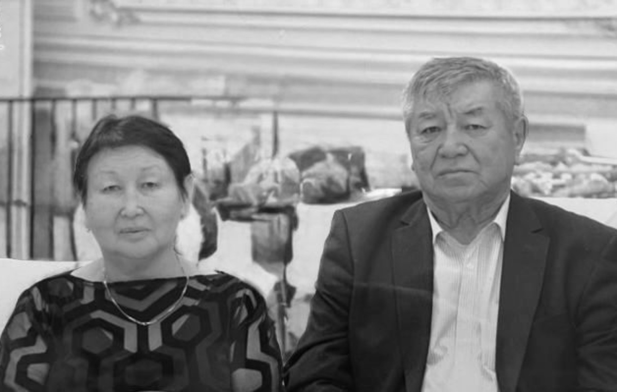 Порно ағасы әпкесі бар Ауызша Минет Кама Сутра