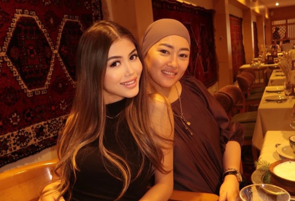 Нағашы әпкесі мен әпкесімен ренжісу