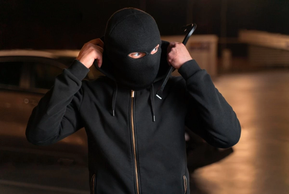 Ақмола облысында аудандық мәслихат депутатының үйін тонап кетті