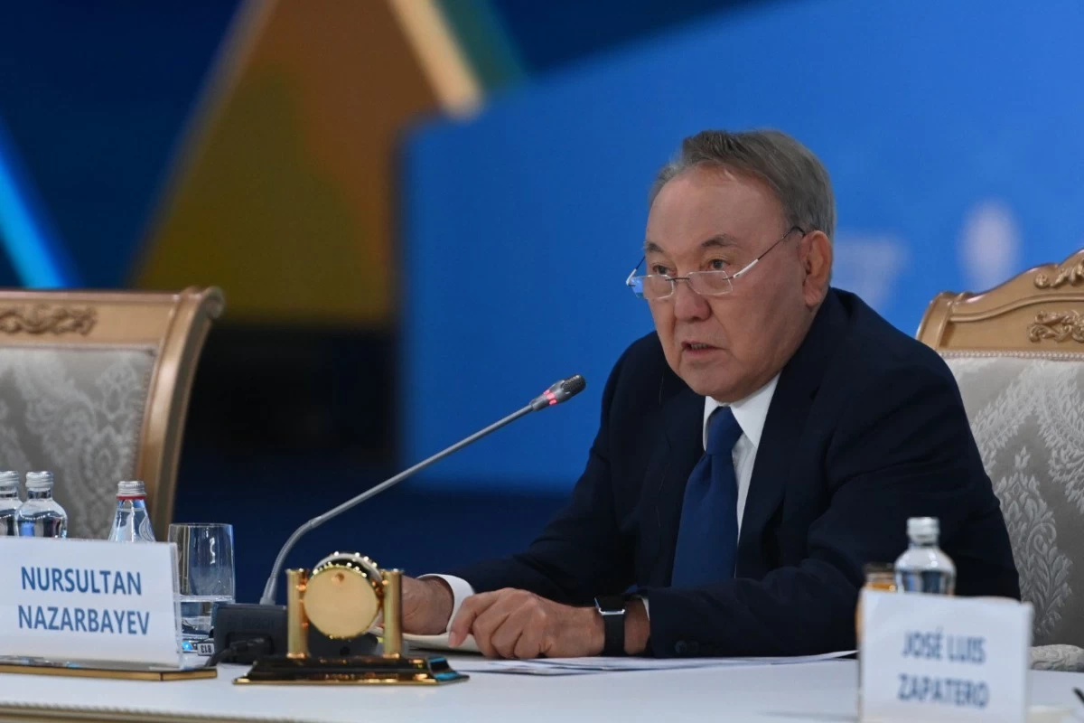 Нұрсұлтан Назарбаев әлемдегі ең бай мемлекет басшыларының ондығына кірді