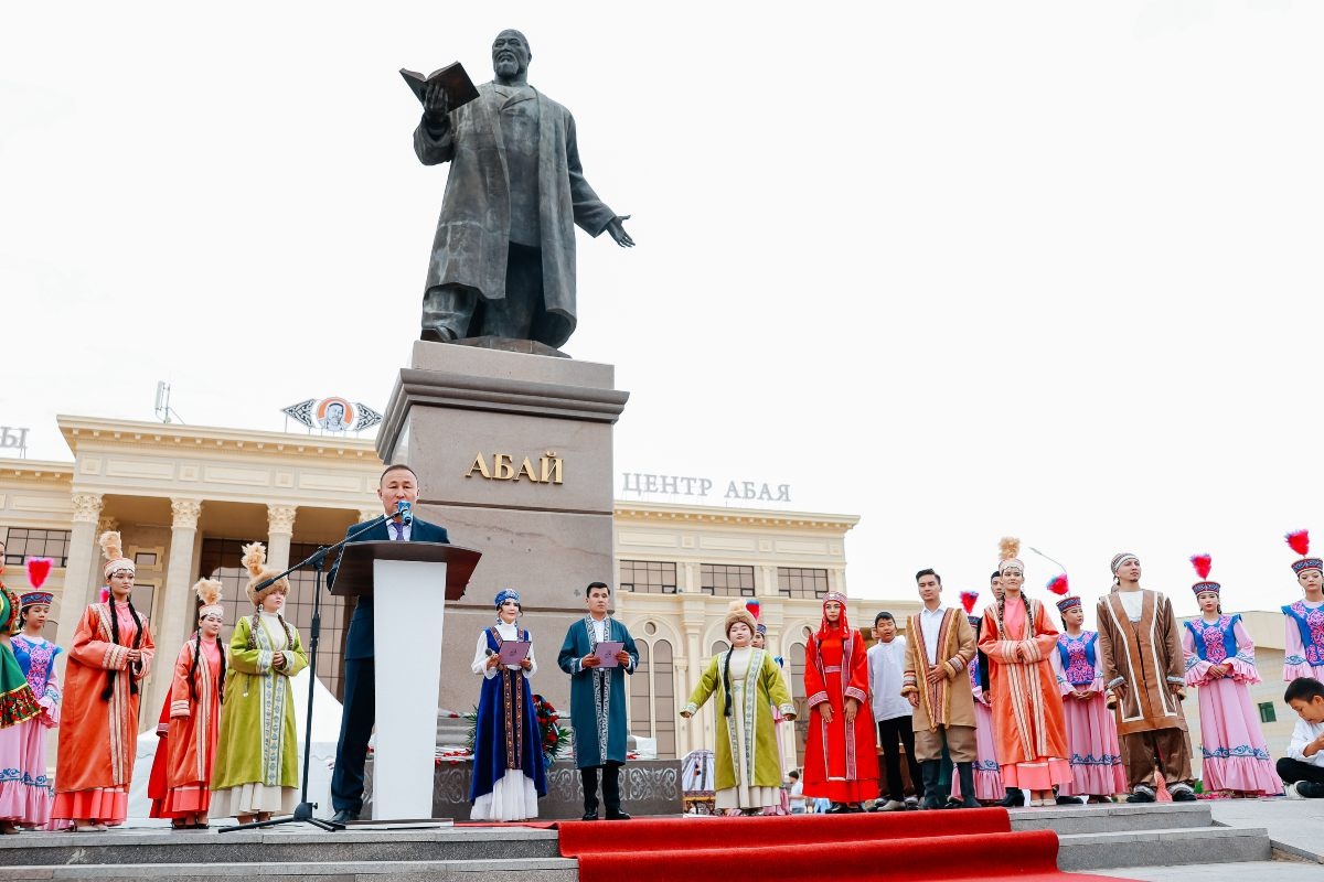 Жуынатын бөлмедегі апай порно