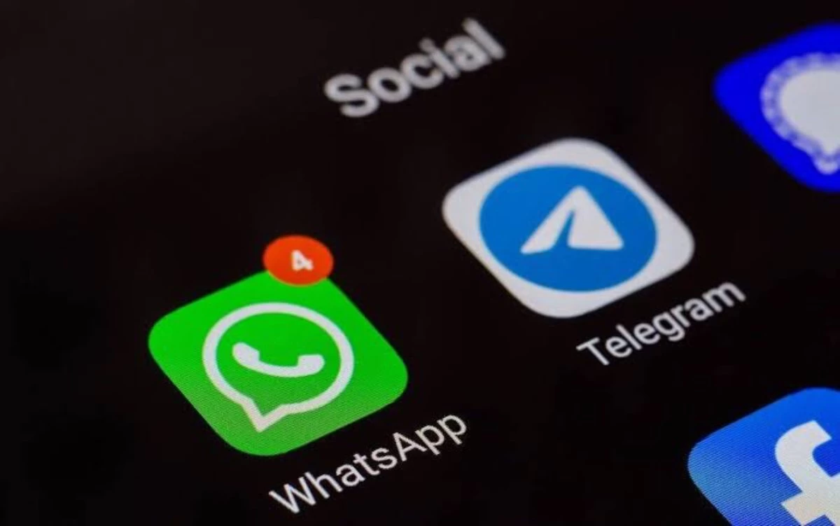 Ресейде Telegram мен WhatsApp арқылы қоңырау шалуға тыйым салынды