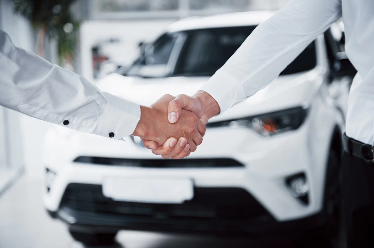 Автосалон
