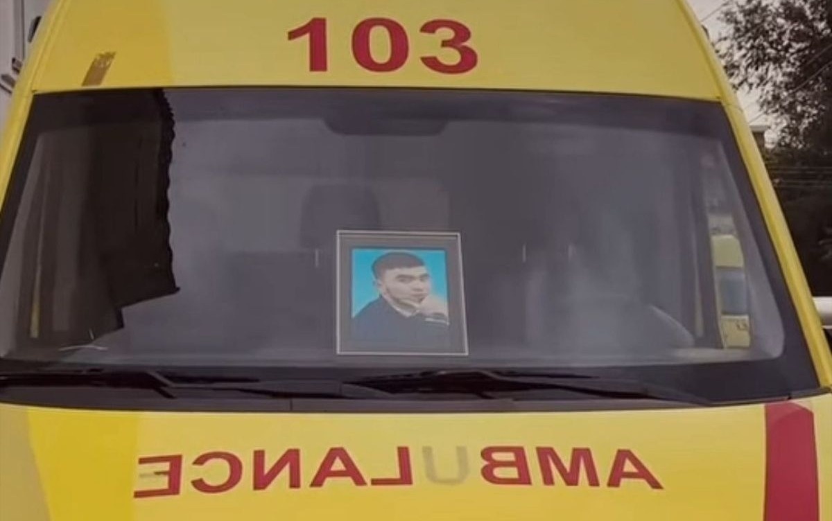 Әйелдер - порнофотосуреттер Ресейлік порнографиялық фильмді қараңыз