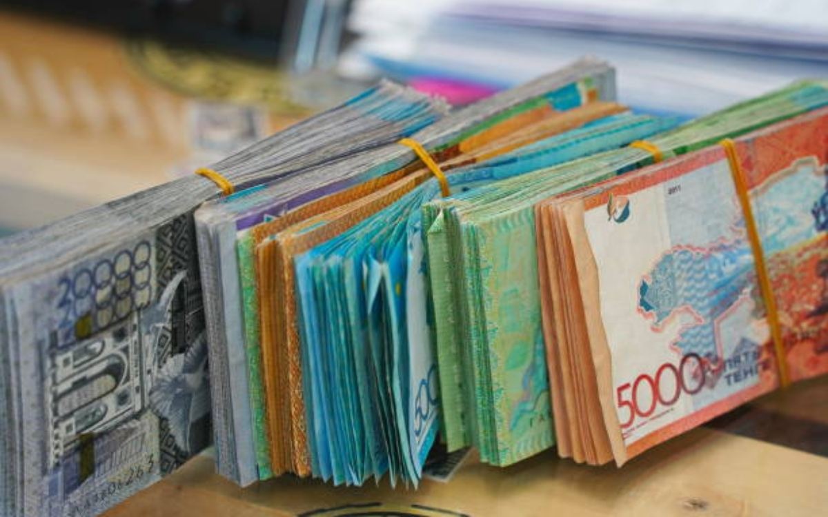 Екі адам қызыл шашты порно Желідегі порно фотоға бетіңізді салыңыз