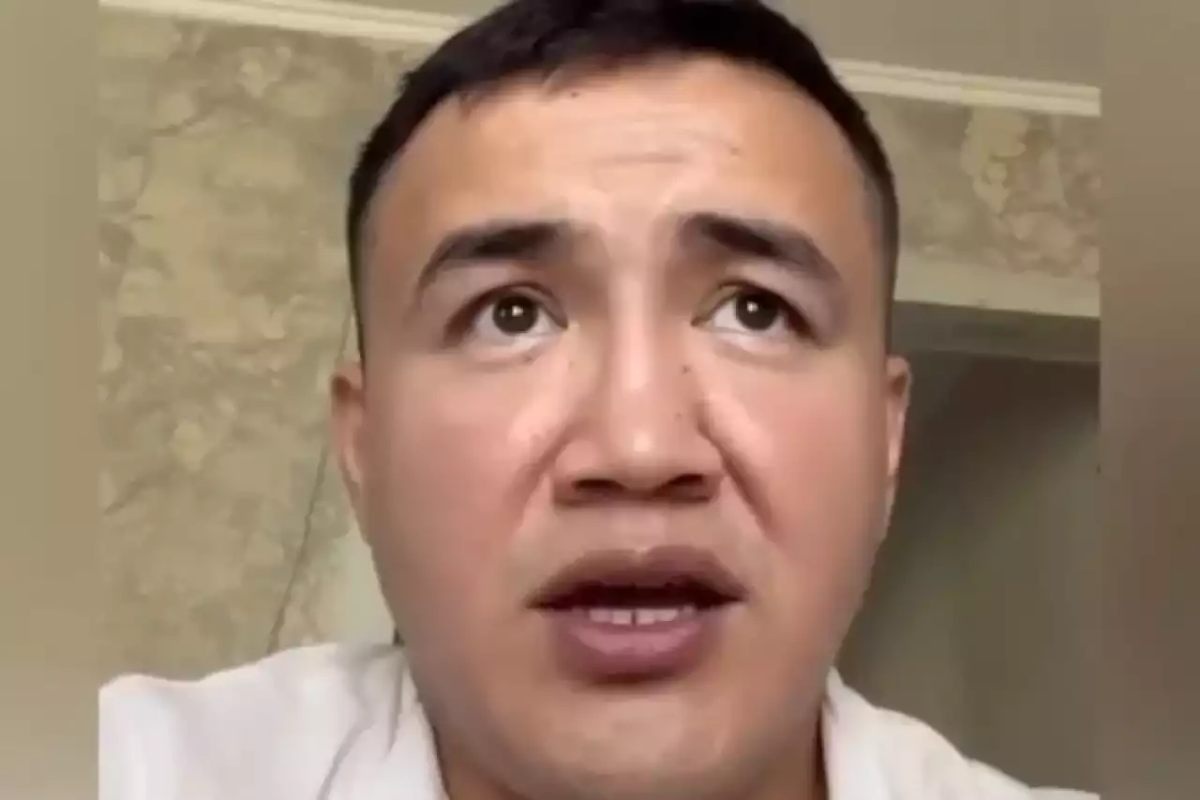 Түсінде қыз аяғын жайып жібереді