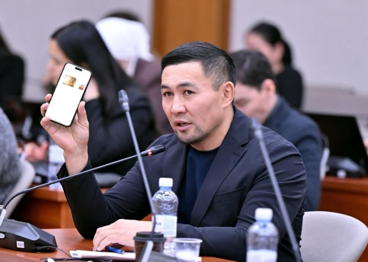 Ерлердің анальды мастурбациясының фотосуреттері