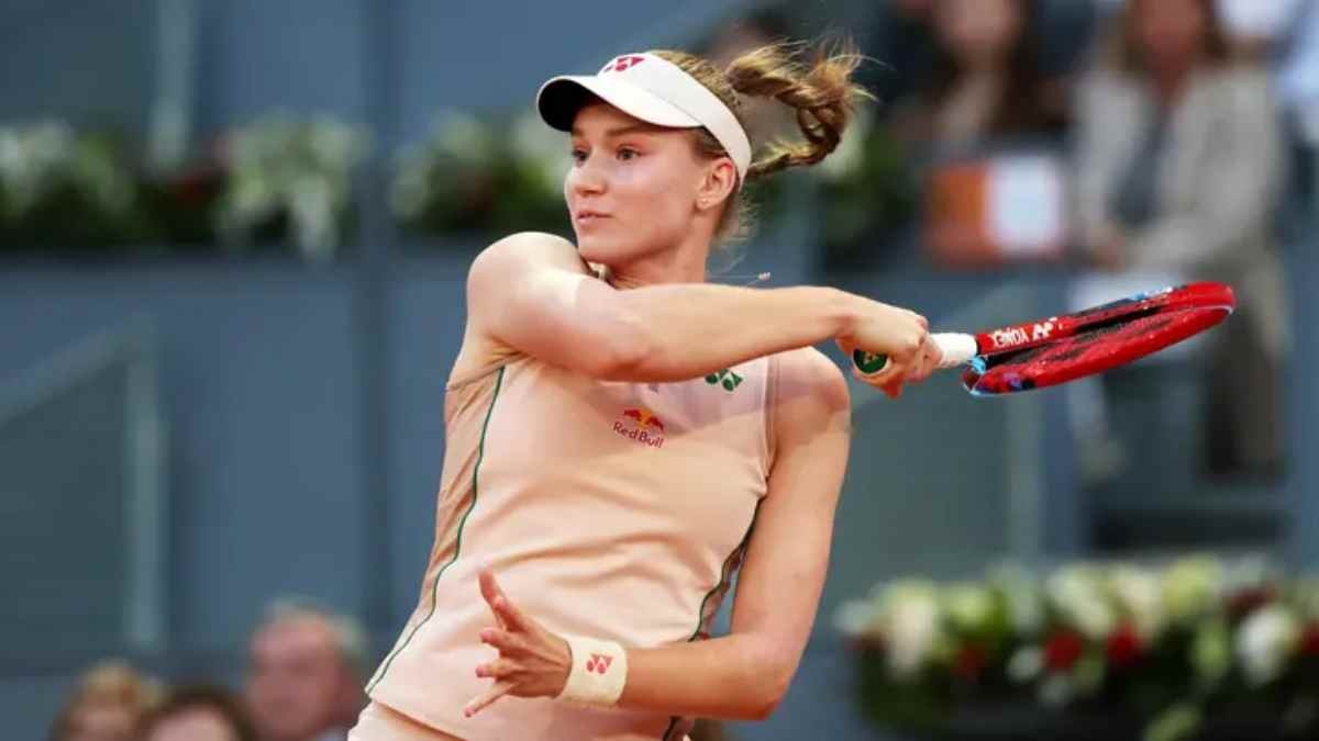 Медициналық тексерудегі жалаңаш қыздар (фото) Аяғы бар әйел досы үшін жайылған