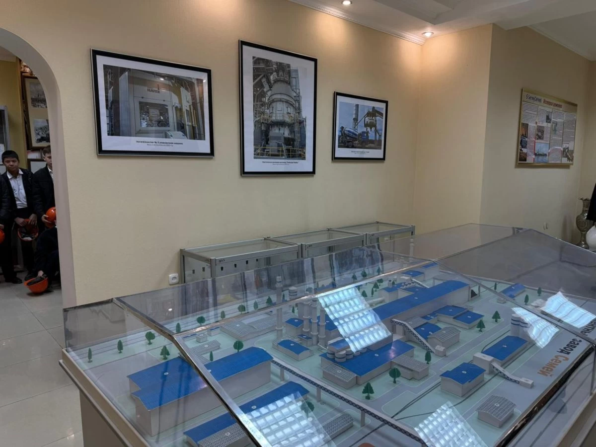 Жұмысшы мамандықтар жылы: Абай облысы жастары цемент зауытының жұмысымен танысты