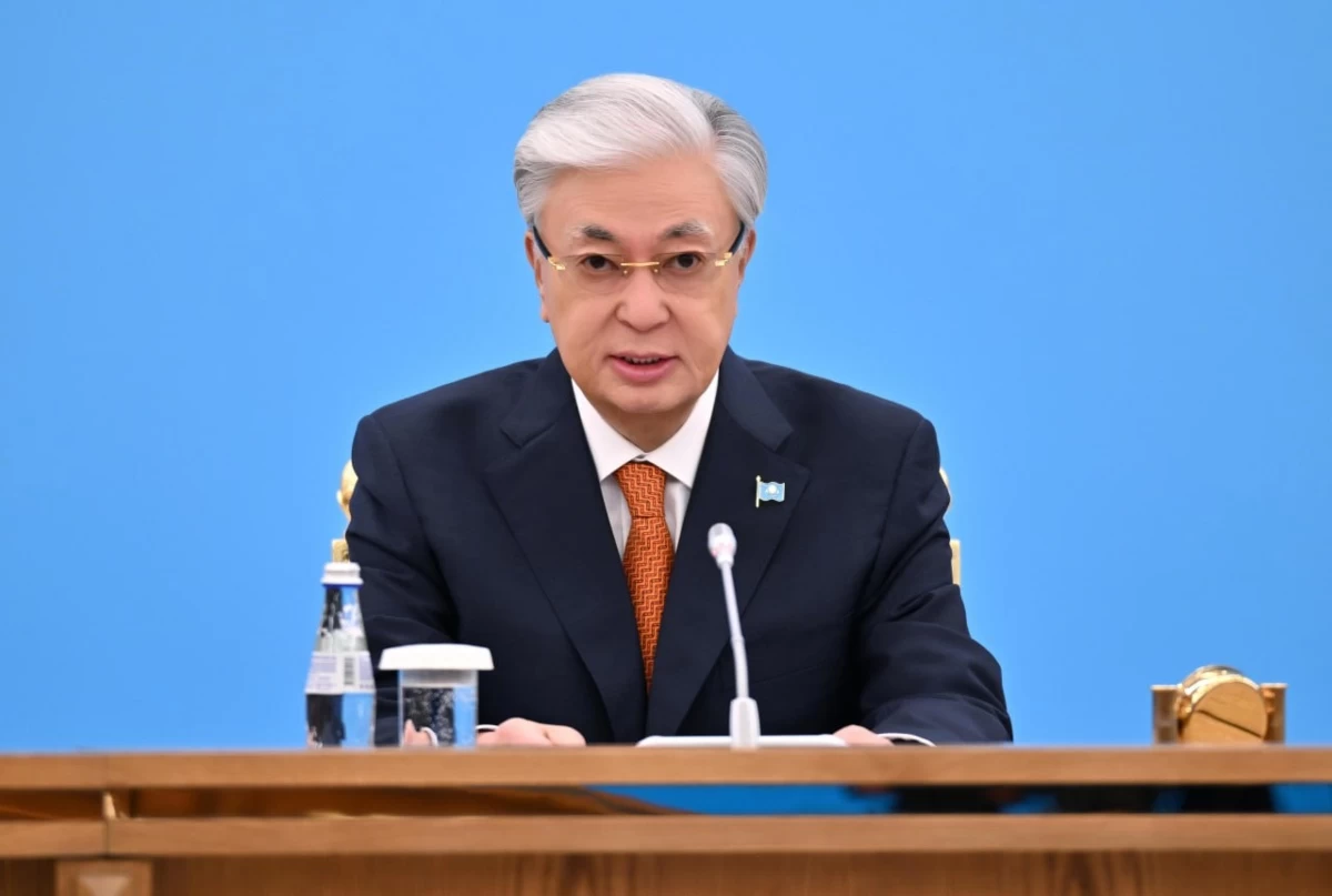 Тоқаев бюджеттен бөлінетін ақшаға алақан жайып отыратын спорт басшыларын сынға алды