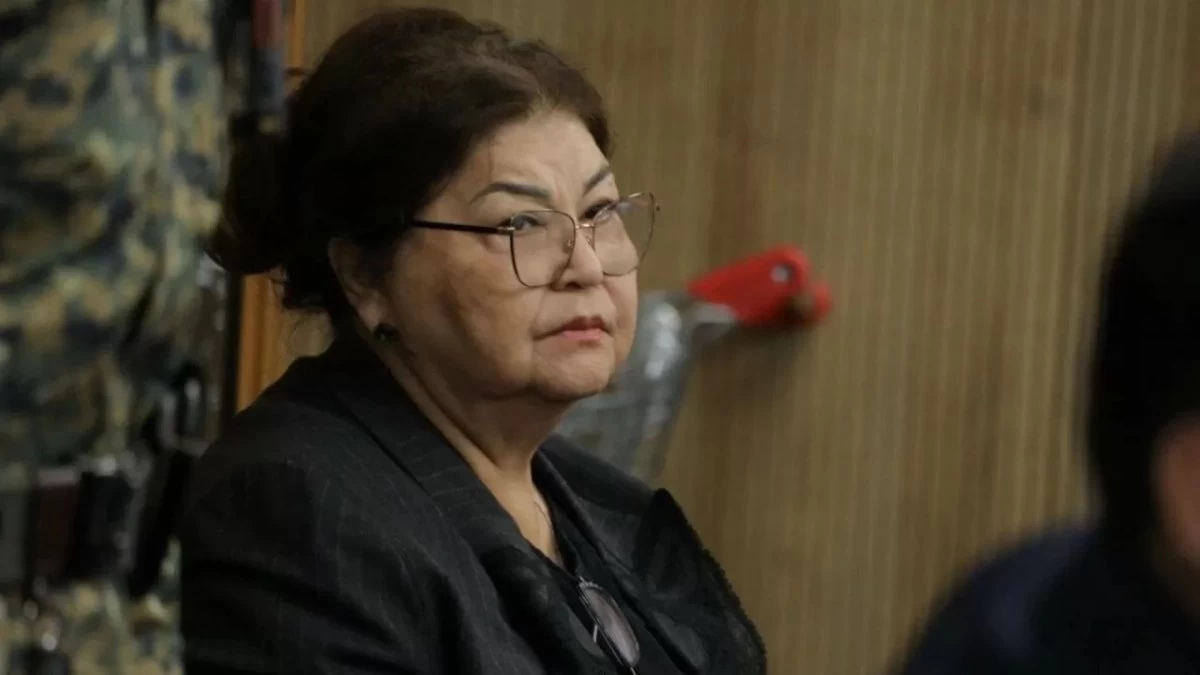 Бишімбаевтың анасы сотта жылап қалды