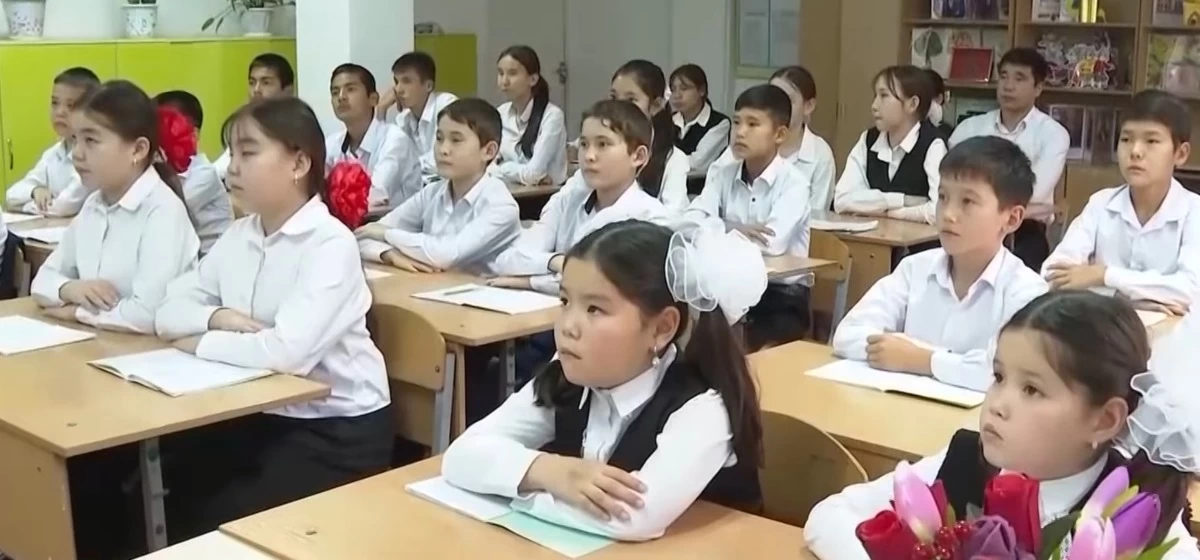 Арыстағы мектепте 16 жұп егіз бен сыңар балалар оқиды