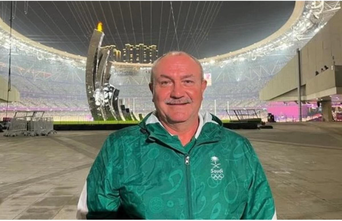 Александр Апайчев