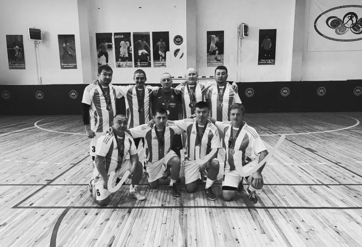 спортшылар