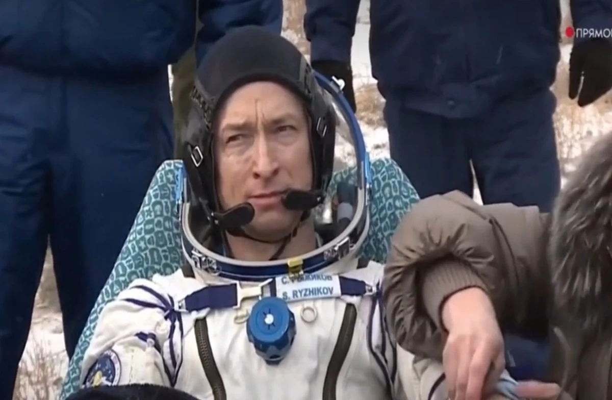 Үш ғарышкер мінген Роскосмос