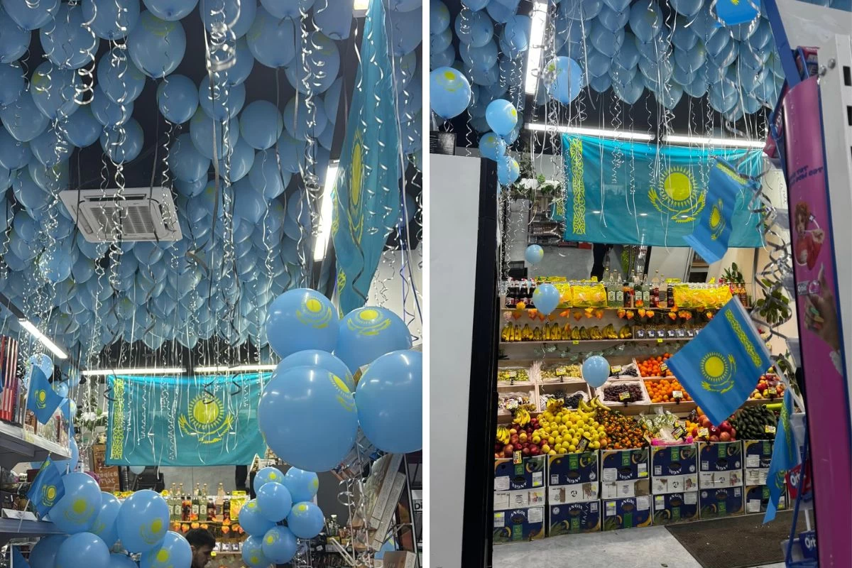 Дүкен иесі Тәуелсіздік күніне безендіру жасаған