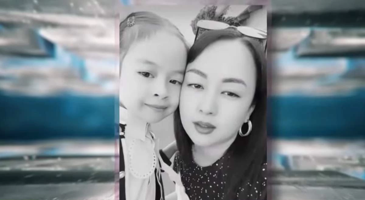 анасы мен қызы