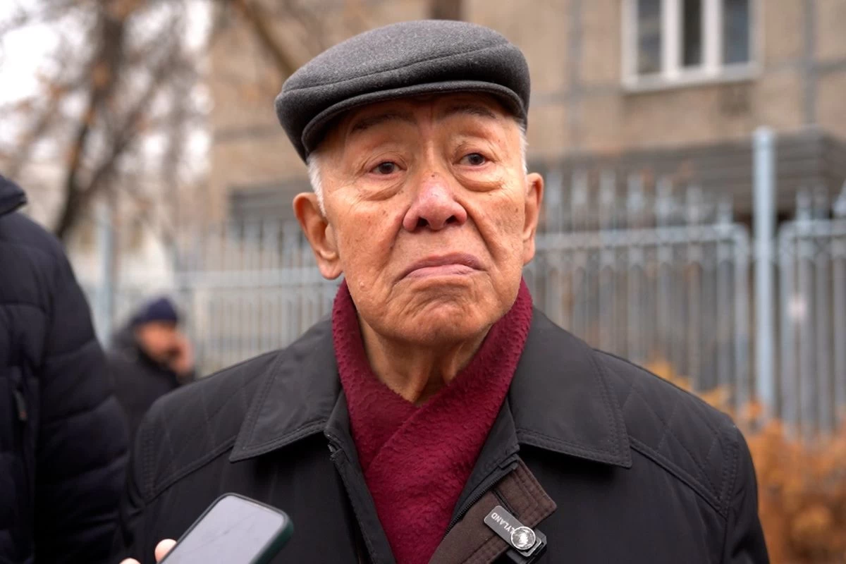 Болат Бисенбин Мұрат Бисенбин туралы