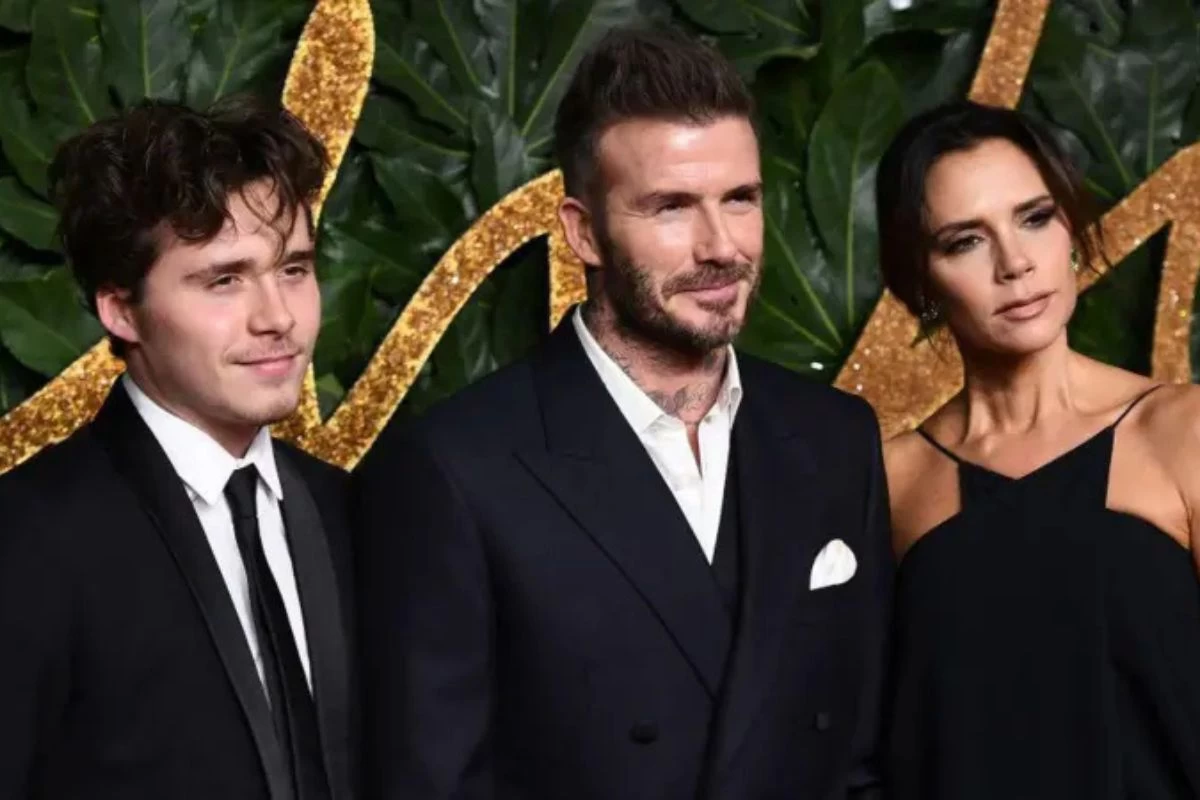 Бруклин Джозеф Пельтц Бекхэм отбасымен татуласпайтынын мәлімдеді